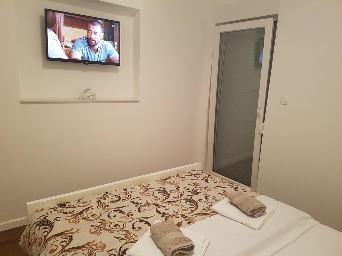 Apartman Lora Любушки Экстерьер фото